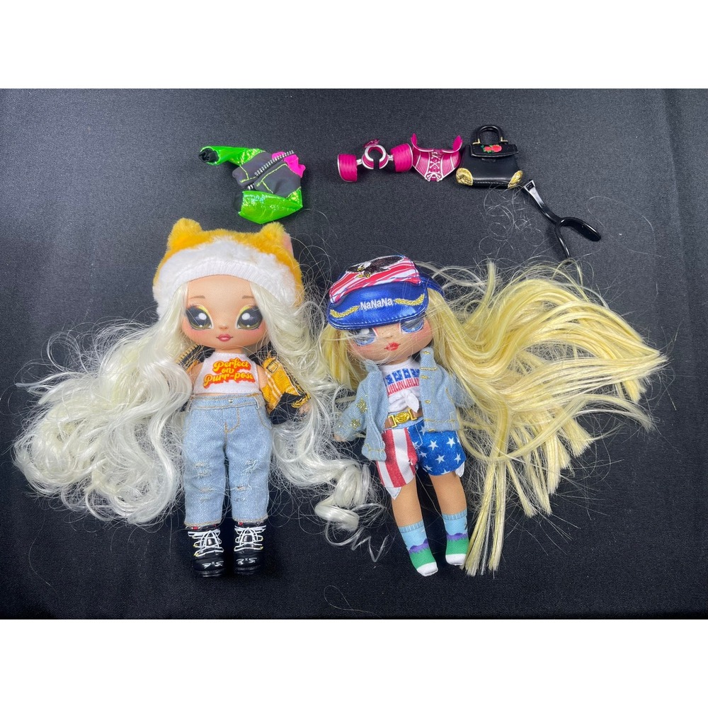Surprise Doll Lot of 2 Blonde Soft Fashion Dolls Clothes‎ Accessories